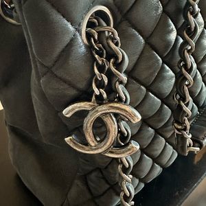 Authentic Chanel Bag, Black, Mint